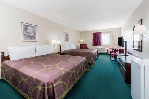 Super 8 By Wyndham Jerseyville In Il - 