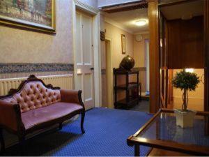 Wards Hotel 5