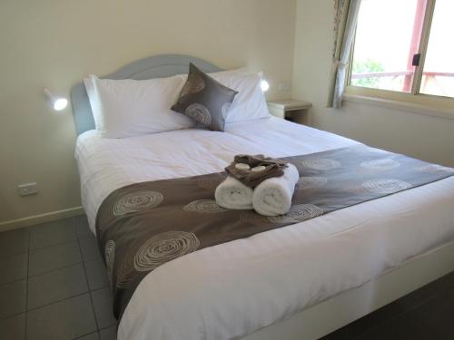 Cairns Crystal Cascades Holiday Park Room Type - Chalet - Rainforest