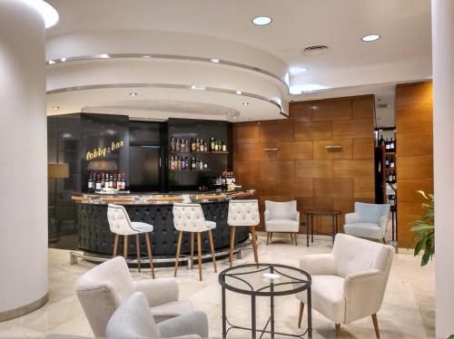 Hotel Gran Via - image 4