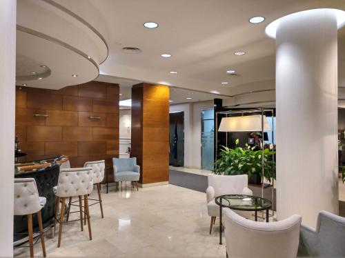 Hotel Gran Via - image 2