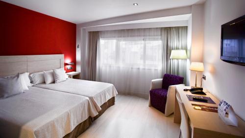 2 twin beds
