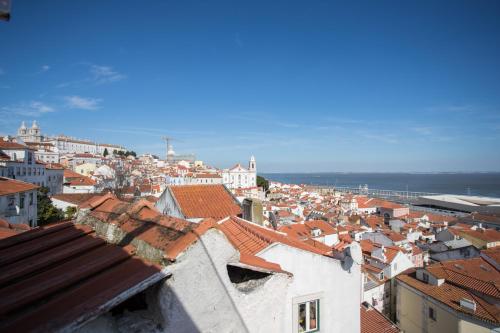  Alfama Loft Studio Loft Apartment w/ River View - by LU Holidays in Lissabon