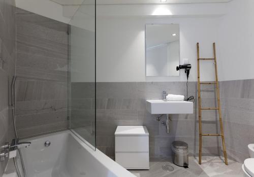 City Stays Alegria Apartments - image 9