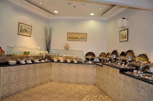 Grand Continental Flamingo Hotel - image 5