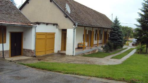  szalatnak in Szalatnak
