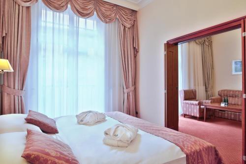 Suite room in Olympia Wellness Hotel