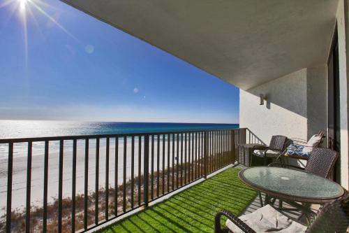 AquaVista Beach Resort by Panhandle Getaways