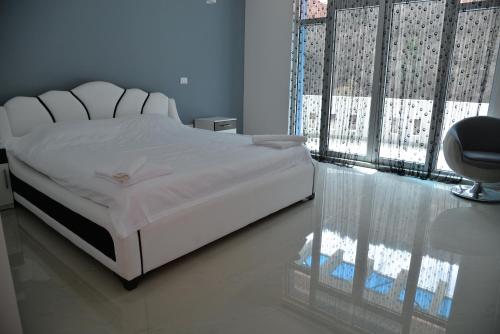 B&B Hisar International 
