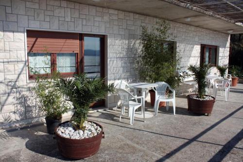  Apartment Lokva Rogoznica 4819b in Lokva Rogoznica