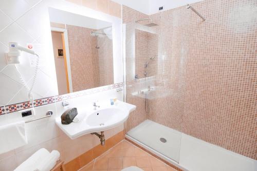 Hotel Rivage - image 4