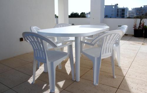 Albufeira Deluxe by Sunny Deluxe - image 4