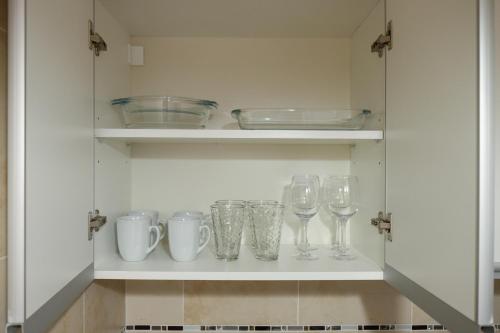 Apartment with Mountain View image 9