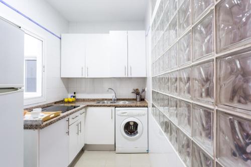 Apartamentos Diaber Gerona 22 - image 12