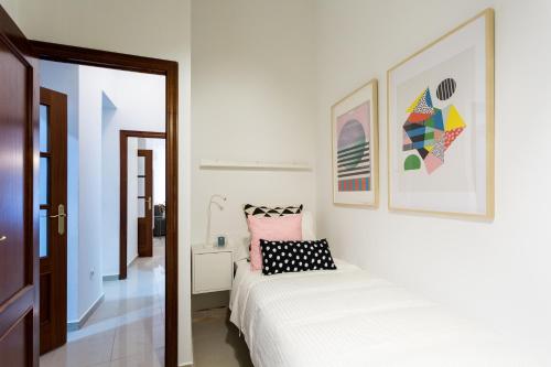 Apartamentos Diaber Gerona 22 - image 7