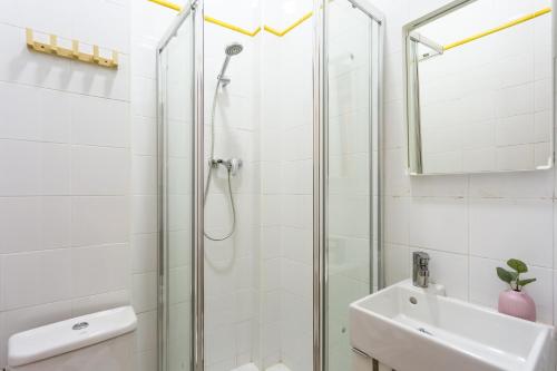 Apartamentos Diaber Gerona 22 - image 6