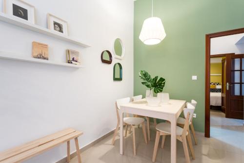 Apartamentos Diaber Gerona 22 - image 3