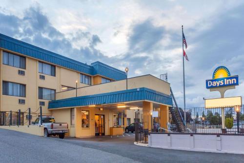 Days Inn By Wyndham Bellingham WA