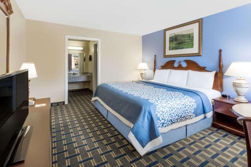 Days Inn by Wyndham Plymouth - image 14