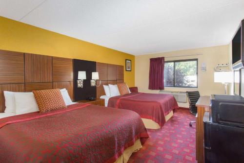 Days Inn by Wyndham Leominster/Fitchburg Area - image 5