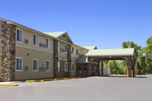 Days Inn & Suites by Wyndham Gunnison