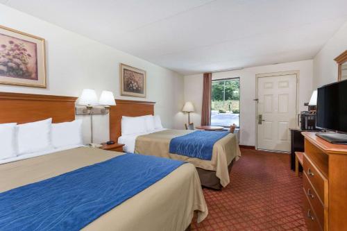 Double Room with Two Double Beds - Non-Smoking