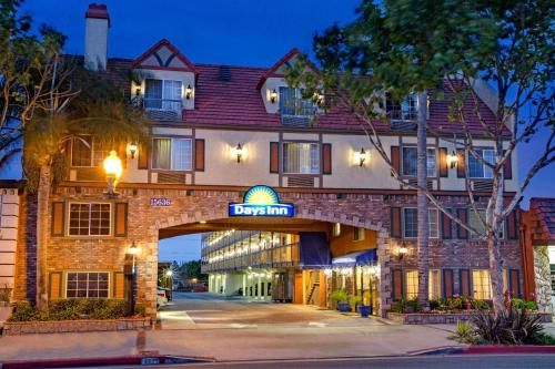 Days Inn by Wyndham Los Angeles LAX/ Redondo&ManhattanBeach