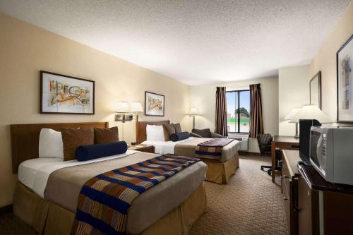 Days Inn by Wyndham Oglesby/ Starved Rock