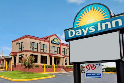 Days Inn by Wyndham Lawrenceville - Hotel