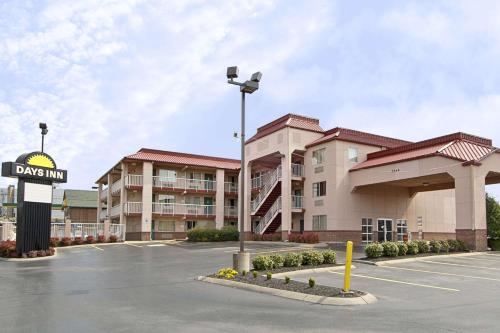 Days Inn by Wyndham Airport Nashville East