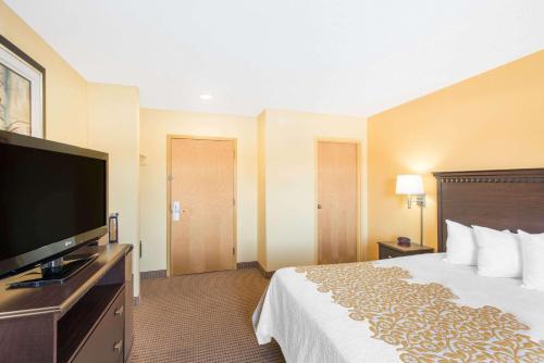 Days Inn by Wyndham Colchester Burlington in Burlington, USA