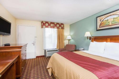 Days Inn by Wyndham Orangeburg