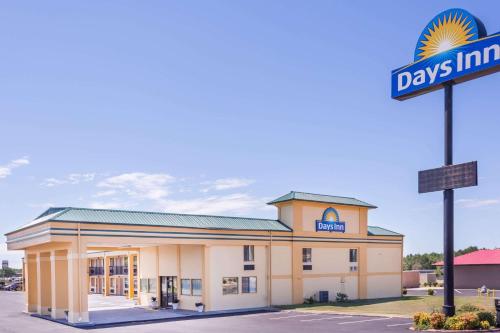 Days Inn by Wyndham Byron