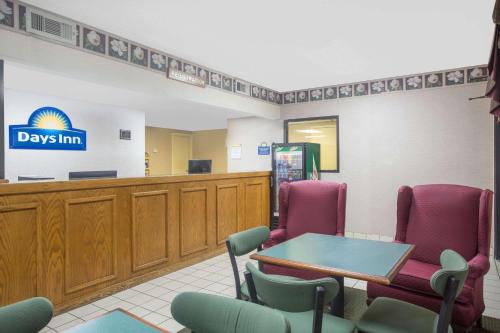 Days Inn by Wyndham Dublin GA