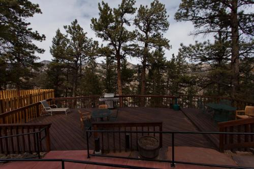 The Historic Crags Lodge in Estes Park, USA