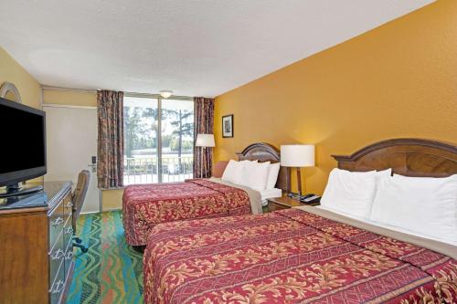 Double Room with Two Beds - Smoking