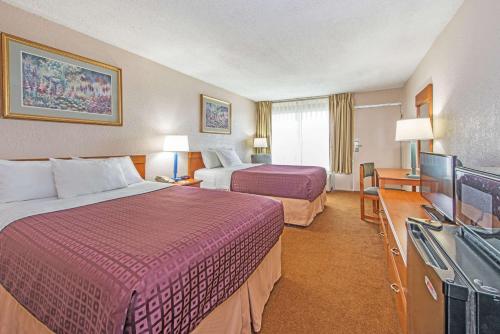 Days Inn by Wyndham Elizabethtown