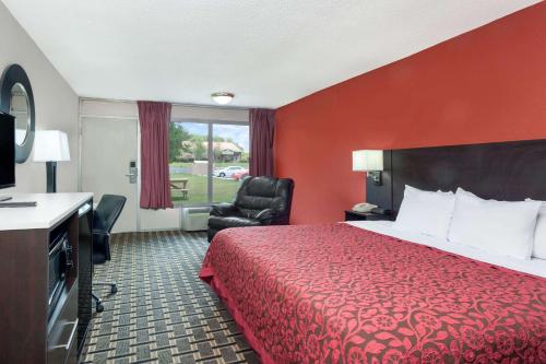 Days Inn by Wyndham Cullman in Cullman, USA