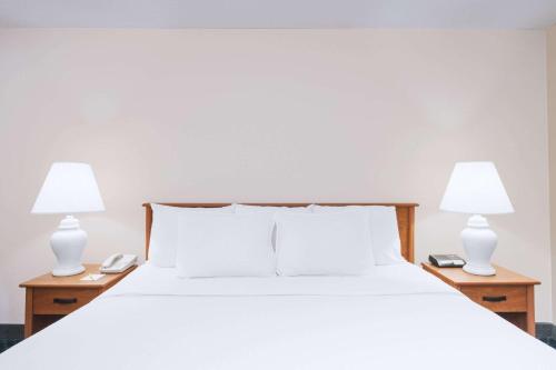 Days Inn by Wyndham Wytheville in Wytheville, USA