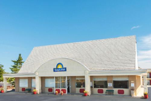 Days Inn by Wyndham Frankfort - Hotel