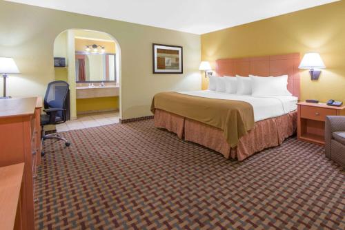 Days Inn by Wyndham Lubbock South - image 10