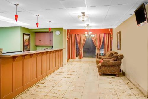 Days Inn by Wyndham St. George - image 9