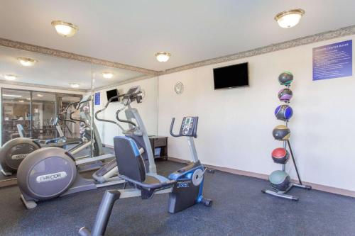 Days Inn by Wyndham Picayune - image 7