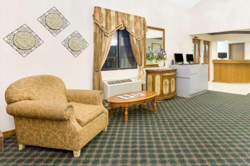 Days Inn by Wyndham Concordia - image 10