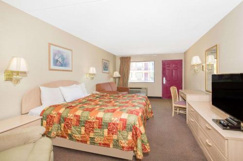 Days Inn & Suites by Wyndham Bentonville in Bentonville, USA