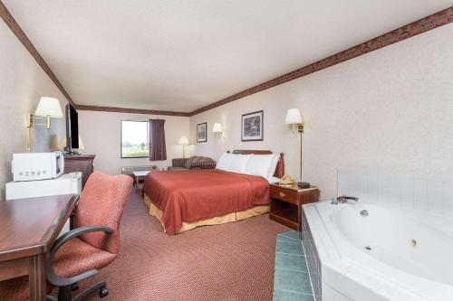 Days Inn by Wyndham Royston - image 2