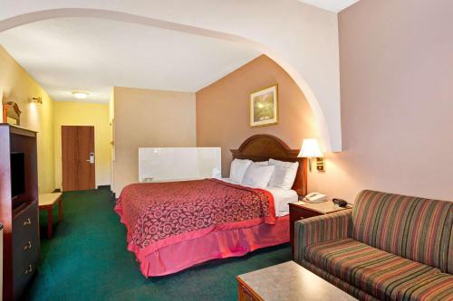 Days Inn & Suites by Wyndham Louisville SW - main image