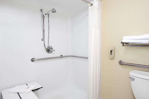 King Room - Disability Access/Non-Smoking
