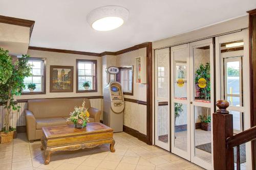 Days Inn by Wyndham Ridgefield NJ in Ridgefield, USA