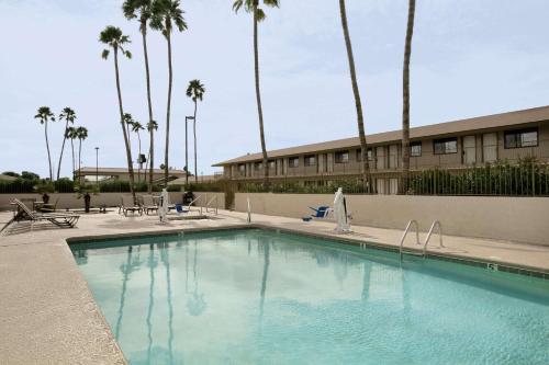 Americas Best Value Inn Blythe CA - image 14